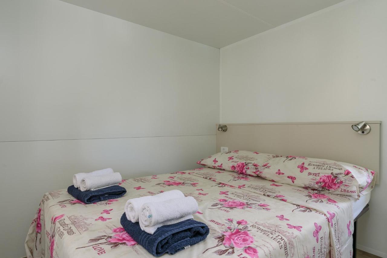 Salve Croatia Mobile Homes In Amadria Park Trogir Seget Vranjica Extérieur photo